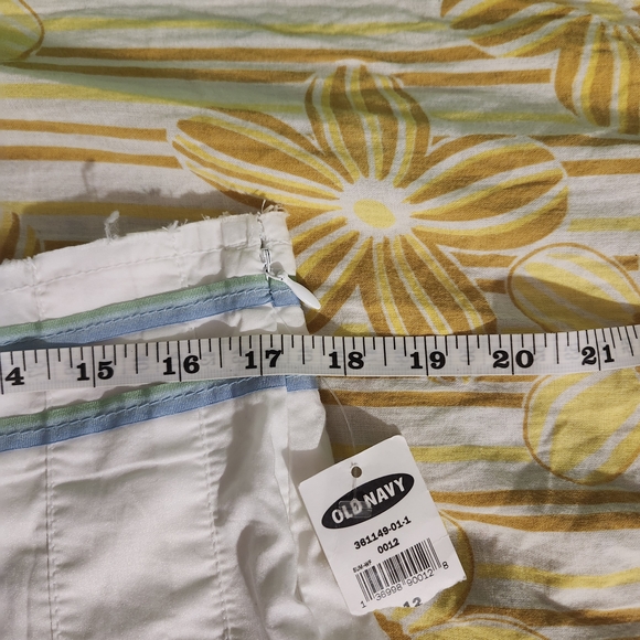 NWT Old Navy White A-Line Skirt with Blue Accents - Picture 8 of 9